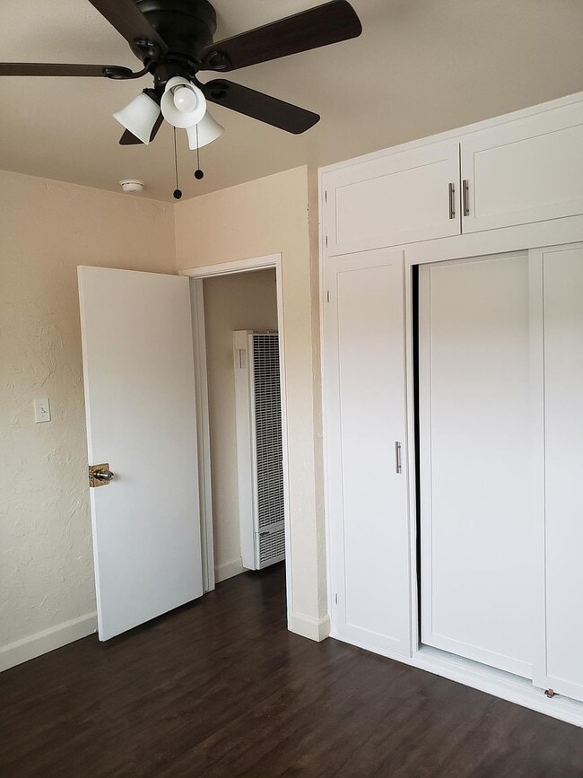 8572 Park St in Bellflower, CA - Building Photo - Building Photo