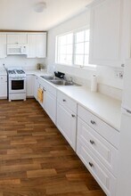 16699 Cowell St in San Leandro, CA - Building Photo - Building Photo