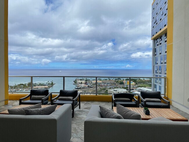 988 Halekauwila St in Honolulu, HI - Building Photo - Building Photo