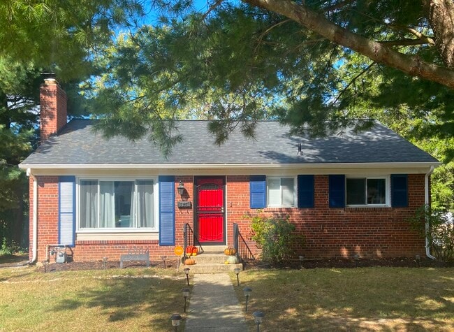 property at 6904 Lansdale St