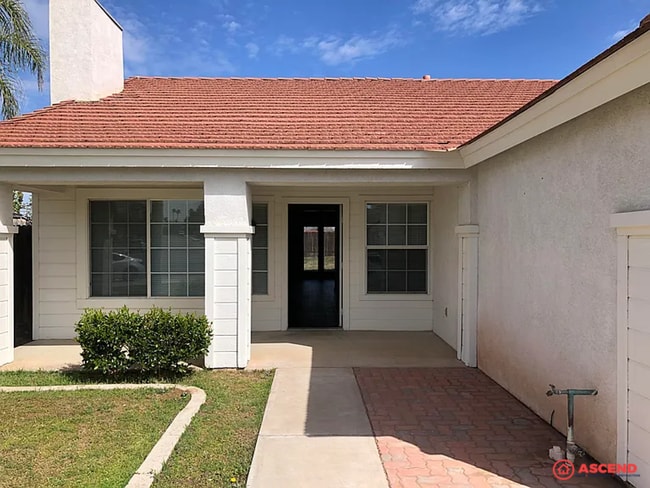 3514 Nighthawk Ln in Bakersfield, CA - Building Photo - Building Photo