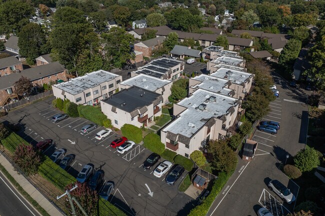 Anderson Ridge in Stamford, CT - Building Photo - Building Photo
