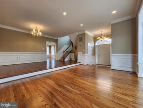 10540 James Wren Way in Fairfax, VA - Building Photo - Building Photo