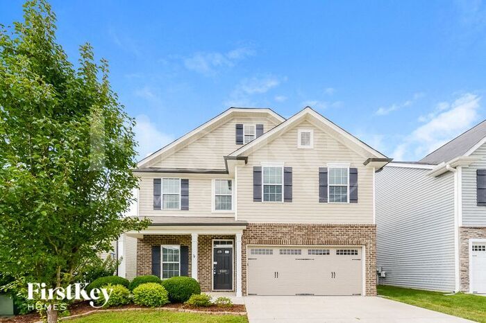 5507 Misty Hill Cir in Clemmons, NC - Building Photo