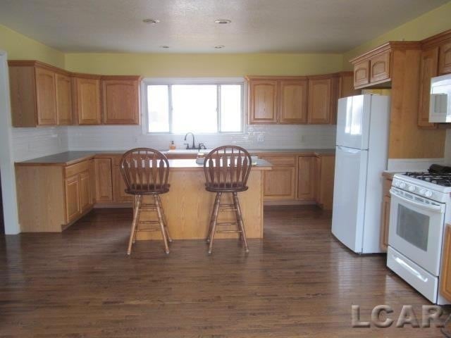 9987 M 50 in Onsted, MI - Foto de edificio - Building Photo