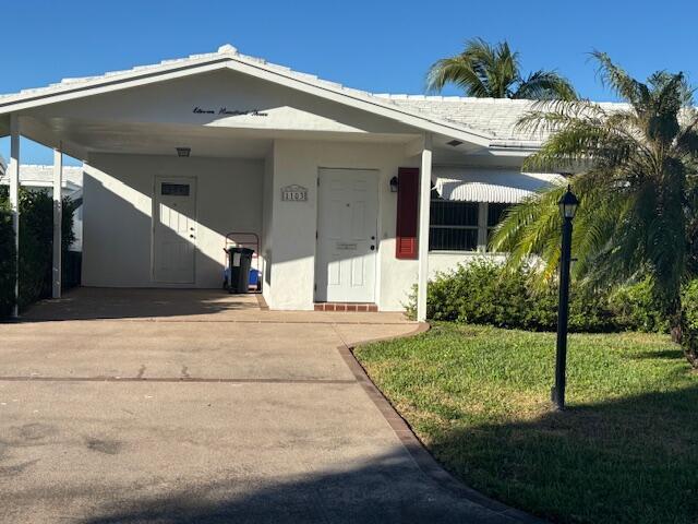 1103 Reposo Ave in Boynton Beach, FL - Building Photo