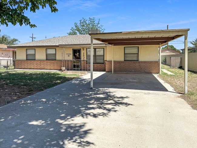 1502 12th St in Jal, NM - Building Photo - Building Photo