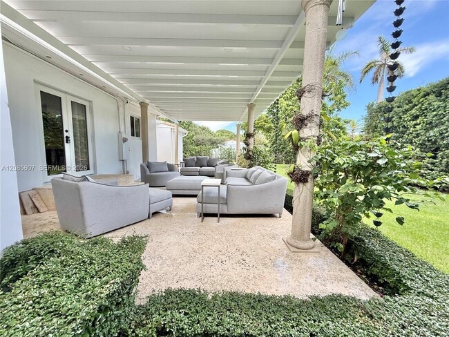 property at 2001 Coral Gate Dr