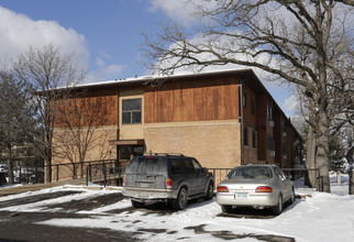 Country Inn in Bloomington, MN - Building Photo - Building Photo