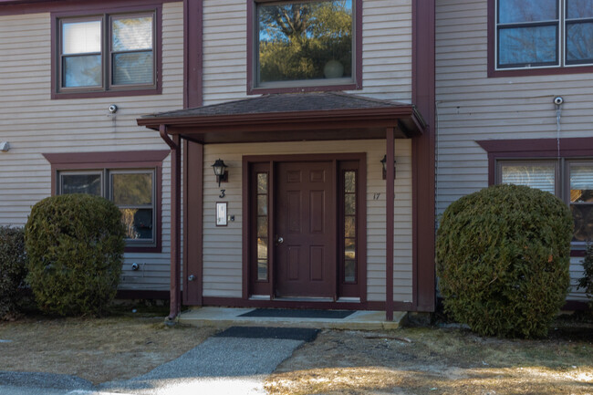 Smithwheel Farms in Old Orchard Beach, ME - Building Photo - Building Photo