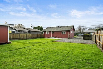 903 Bonney Ave in Sumner, WA - Building Photo - Building Photo