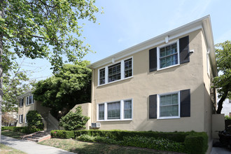 9381 Charleville Blvd in Beverly Hills, CA - Building Photo - Building Photo