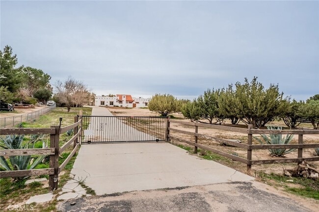 7440 3rd Ave in Hesperia, CA - Building Photo - Building Photo