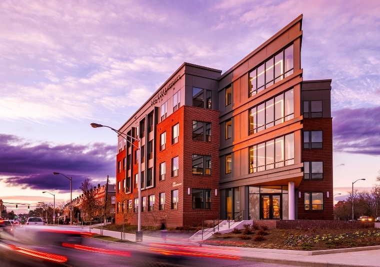 Metro Heights at Mondawmin in Baltimore, MD - Foto de edificio