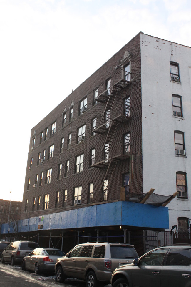 Morris Heights in Bronx, NY - Building Photo - Building Photo