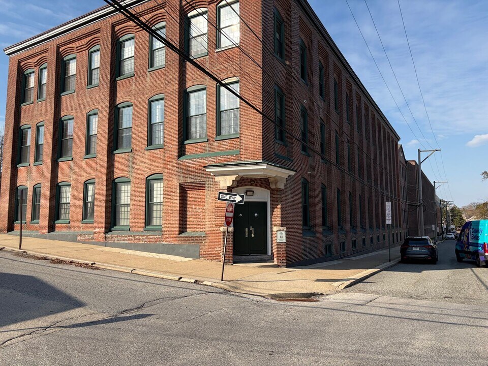 200 Lincoln Ave in Phoenixville, PA - Building Photo