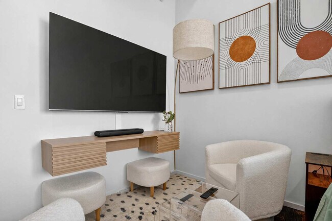 404 NE 2nd Ave, Unit SI ID1505545P in Miami, FL - Building Photo - Building Photo