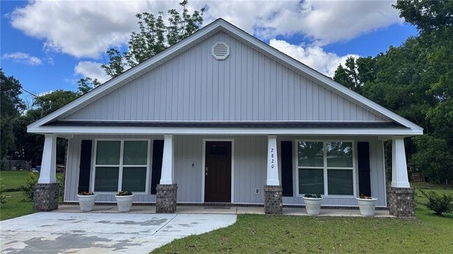 property at 2820 Old Shell Rd