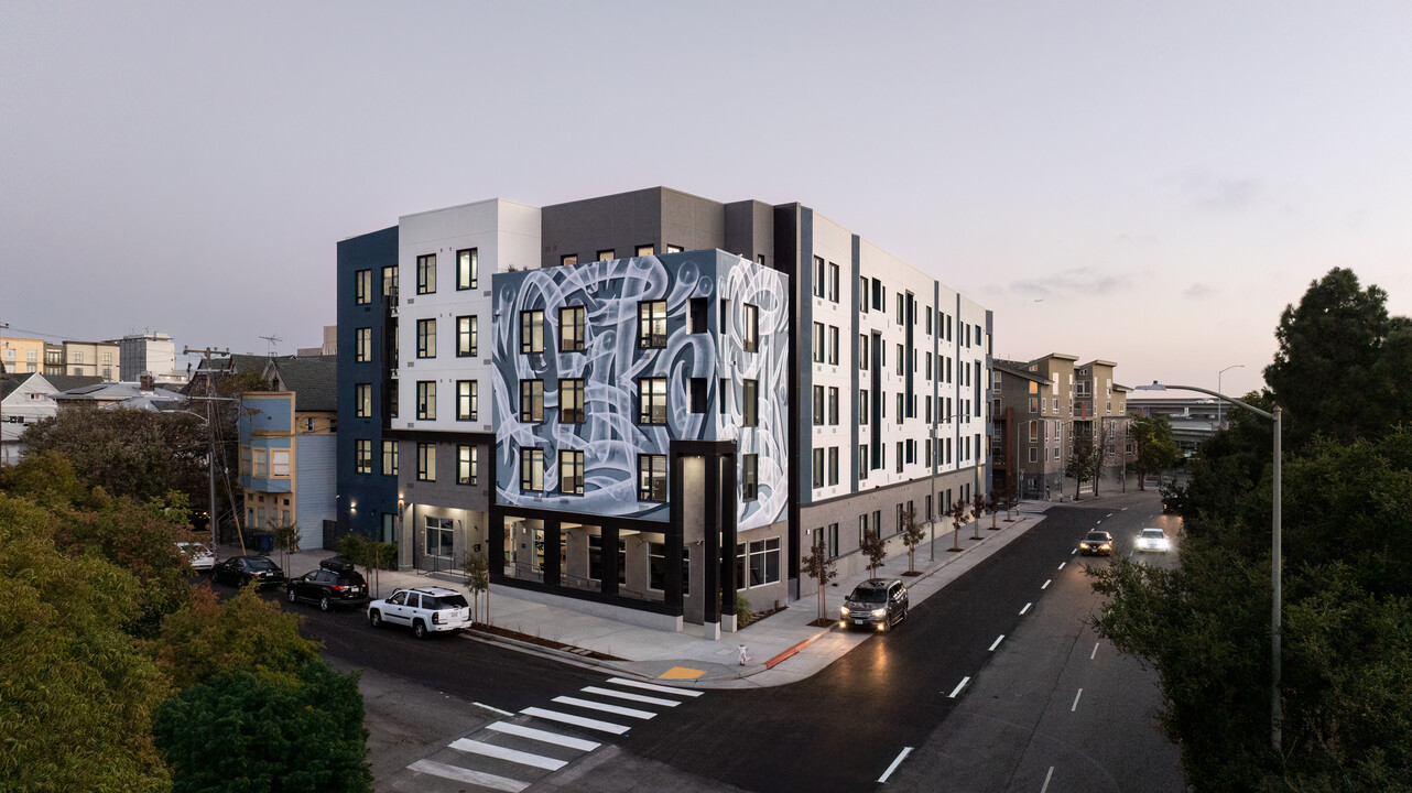 ArtHaus Ninth in Oakland, CA - Foto de edificio