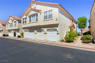 1622 Lefty Garcia Way in Henderson, NV - Building Photo - Building Photo