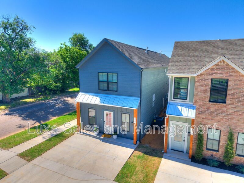 600 W 2nd St in Edmond, OK - Building Photo