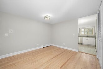8054 Niles Ave in Skokie, IL - Building Photo - Building Photo