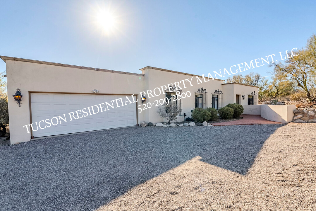 3030 E Camino Juan Paisano in Tucson, AZ - Building Photo