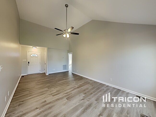276 Harold Dr in Clarksville, TN - Building Photo - Building Photo