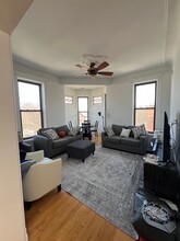 2854 N Racine Ave, Unit 3 in Chicago, IL - Building Photo - Building Photo