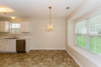 12405 Poplar Forest Dr in Charlotte, NC - Foto de edificio - Building Photo