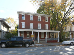 916 Swede St in Norristown, PA - Building Photo - Building Photo