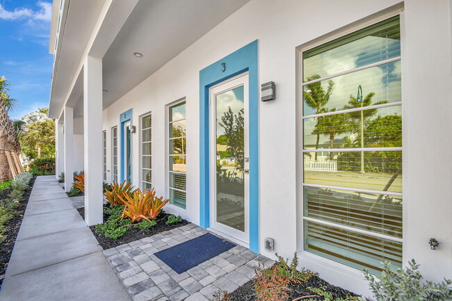 802 N Federal Hwy in Lake Worth Beach, FL - Building Photo - Building Photo