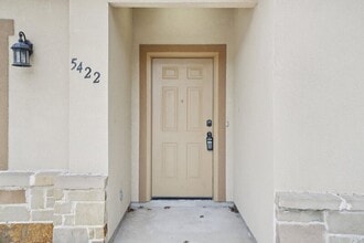 5422 Sunlit Brk in San Antonio, TX - Building Photo - Building Photo