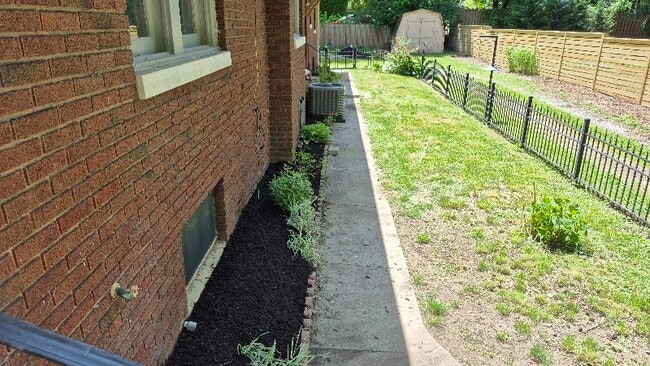 5309 Hill St in Indianapolis, IN - Building Photo - Building Photo
