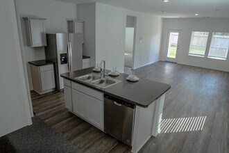 5746 Hampton Vly Dr in Spring, TX - Building Photo - Building Photo