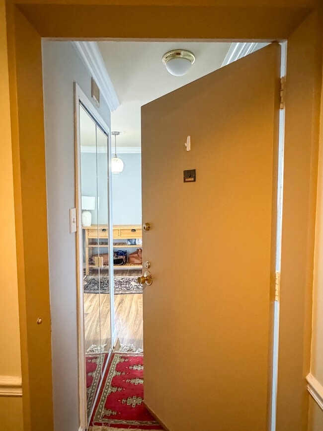 2501 Calvert St NW in Washington, DC - Building Photo - Building Photo