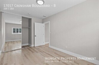 17017 Crenshaw Blvd in Torrance, CA - Building Photo - Building Photo
