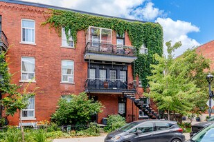 950 Agnès Rue in Montréal, QC - Building Photo