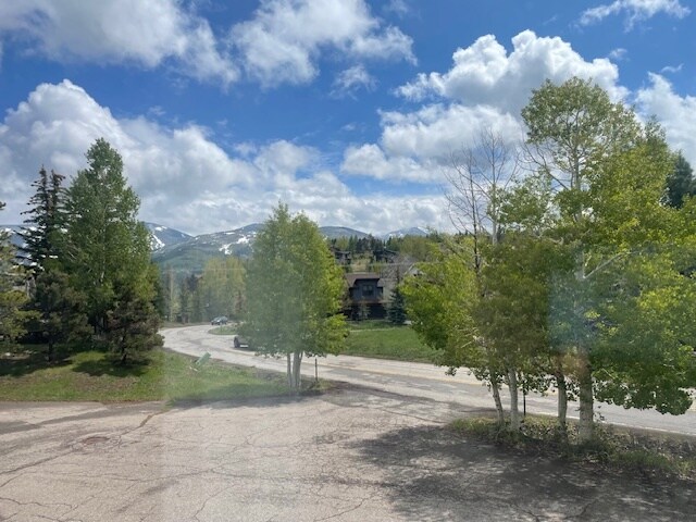 3000 Wildridge Rd in Avon, CO - Building Photo