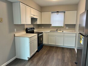 705 W 12th St in Junction City, KS - Building Photo - Building Photo