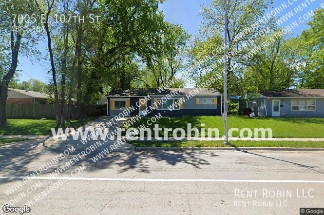 7005 E 107th St in Kansas City, MO - Building Photo
