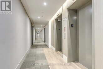 613-1440 CLARRIAGE Ct in Milton, ON - Building Photo - Building Photo