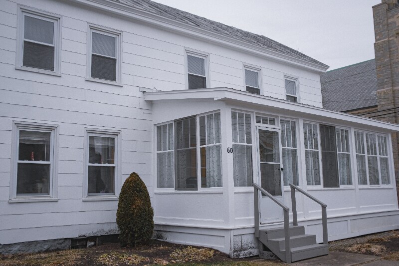 60 Pleasant St-Unit -2 in Waterville, ME - Building Photo