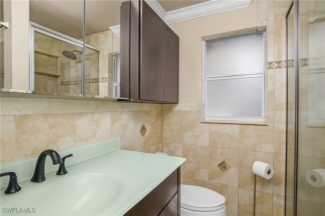 property at 1687 N Flossmoor Rd