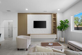 4301 NW 4th St in Miami, FL - Building Photo - Building Photo