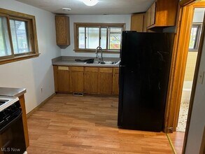 451 E 156th St in Cleveland, OH - Building Photo - Building Photo