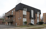 2759 Powell Dr in Cincinnati, OH - Foto de edificio - Building Photo