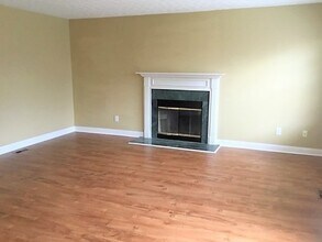 328 Prairie Run Dr in Sunbury, OH - Building Photo - Building Photo