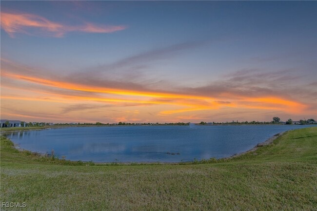 607 Parkshore Lk Ave in Cape Coral, FL - Building Photo - Building Photo