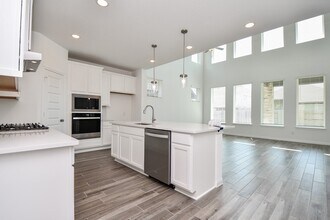 7711 Pale Petunia Trl in Katy, TX - Building Photo - Building Photo